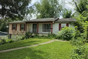 3056 Broadvue Cir, Zanesville, OH 43701 - Photo 1