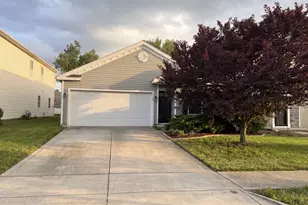5477 Town Hill Dr, Canal Winchester, OH 43110 - Photo 1