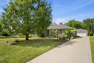 622 E Beaumont Rd, Columbus, OH 43214 - Photo 1