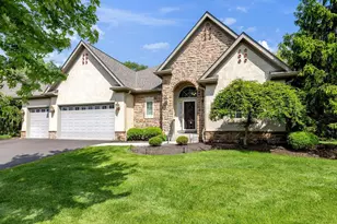 6991 Carroll Cir, Blacklick, OH 43004 - Photo 1