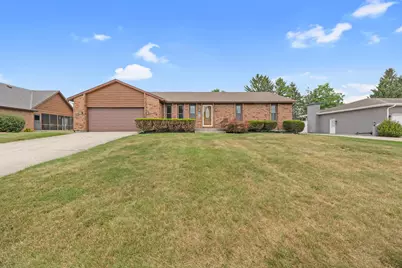 110 N Heatherhill Drive, Bellefontaine, OH 43311 - Photo 1