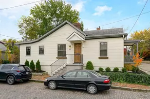 131 Lansing St, Columbus, OH 43206 - Photo 1