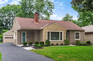 2242 Wickliffe Rd, Columbus, OH 43221 - Photo 1