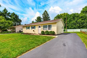 865 Sunview Rd, Reynoldsburg, OH 43068 - Photo 1