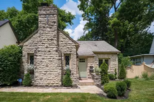 216 Erie Rd, Columbus, OH 43214 - Photo 1