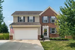 304 Evergreen Cir, Pickerington, OH 43147 - Photo 1