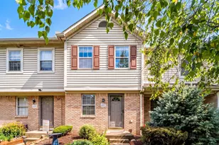 497 Fox Trail Cir E, Westerville, OH 43081 - Photo 1