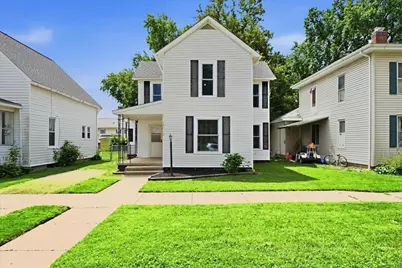 620 W Gambier Street #1/2, Mount Vernon, OH 43050 - Photo 1
