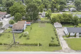 1873 Ferris Rd, Columbus, OH 43224 - Photo 1