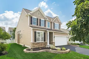 372 Hanton Way, Columbus, OH 43213 - Photo 1