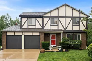 2256 Presley Dr, Grove City, OH 43123 - Photo 1
