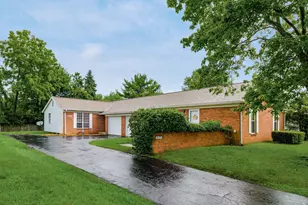 5845-5847 Forest Hills Blvd, Columbus, OH 43231 - Photo 1