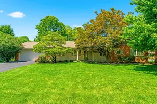3981 Chelton Pl, Upper Arlington, OH 43220 - Photo 1