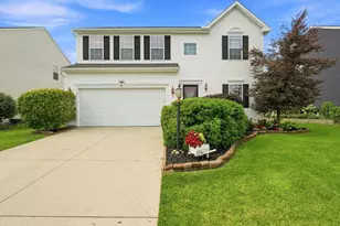 1332 Wagy Square, Pataskala, OH 43062 - Photo 1