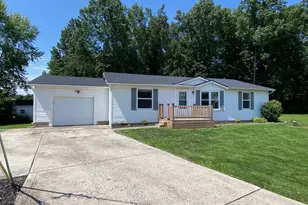 33 Lynnwood Circle SE, Buckeye Lake, OH 43008 - Photo 1