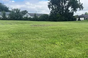 470 Terrace Dr, Marysville, OH 43040 - Photo 1