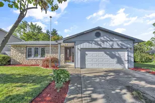 5703 Magna Carta Cir, Galloway, OH 43119 - Photo 1