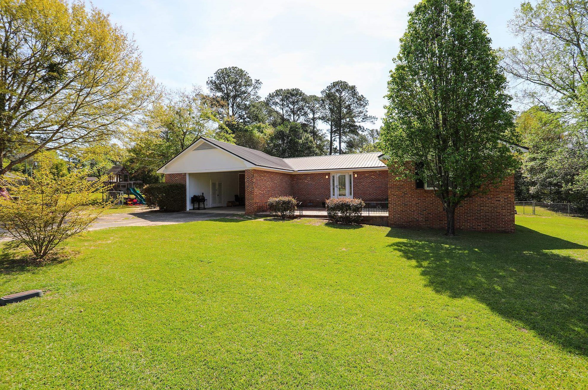 108 Hillcrest Dr, Empire, GA 31014-8029