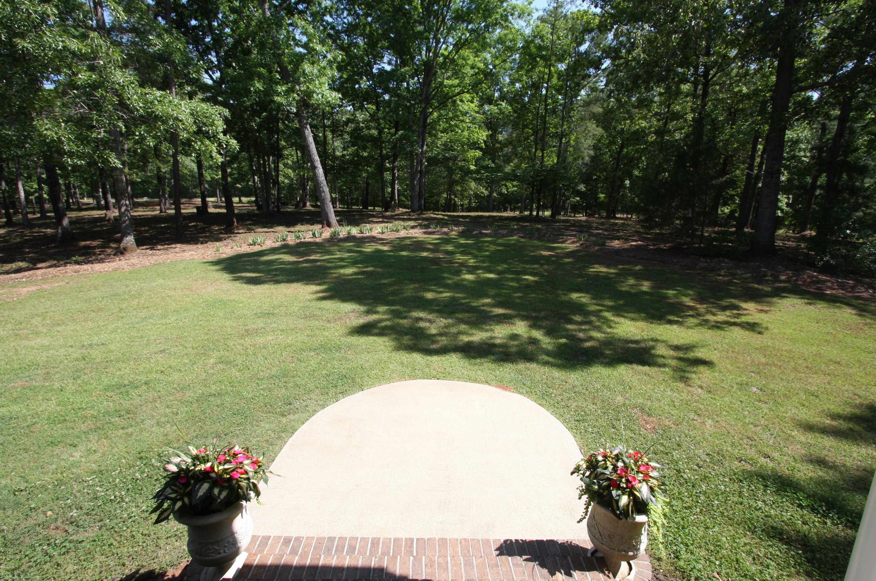 140 Giles Rd, Forsyth, GA 31029
