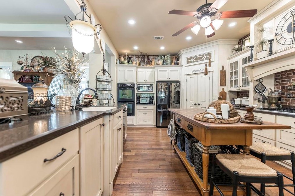 4042 Roundtop Cir, Perry GA  31069-7806 exterior