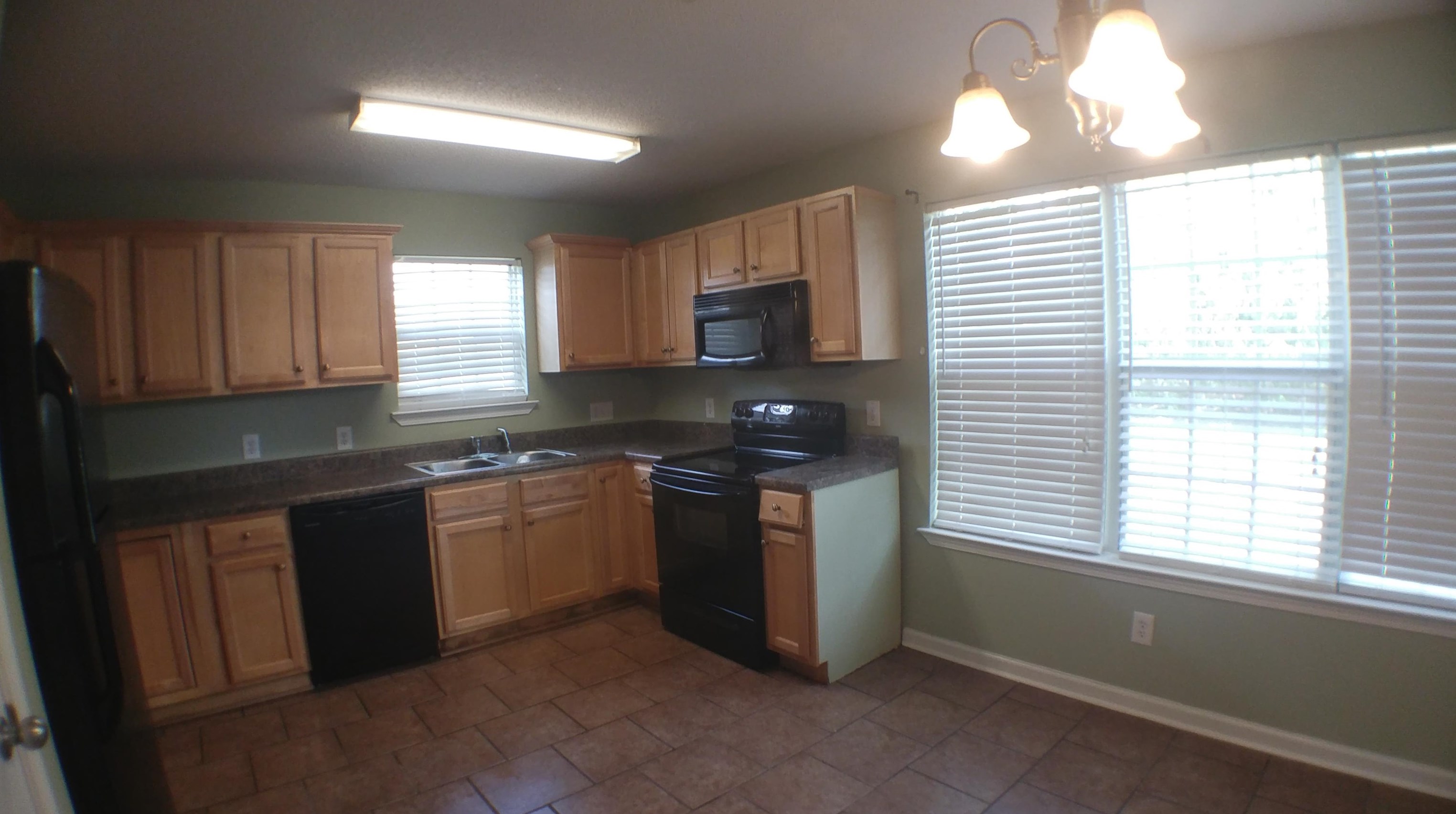 113 Wray St, Warner Robins GA  31093-2890 exterior