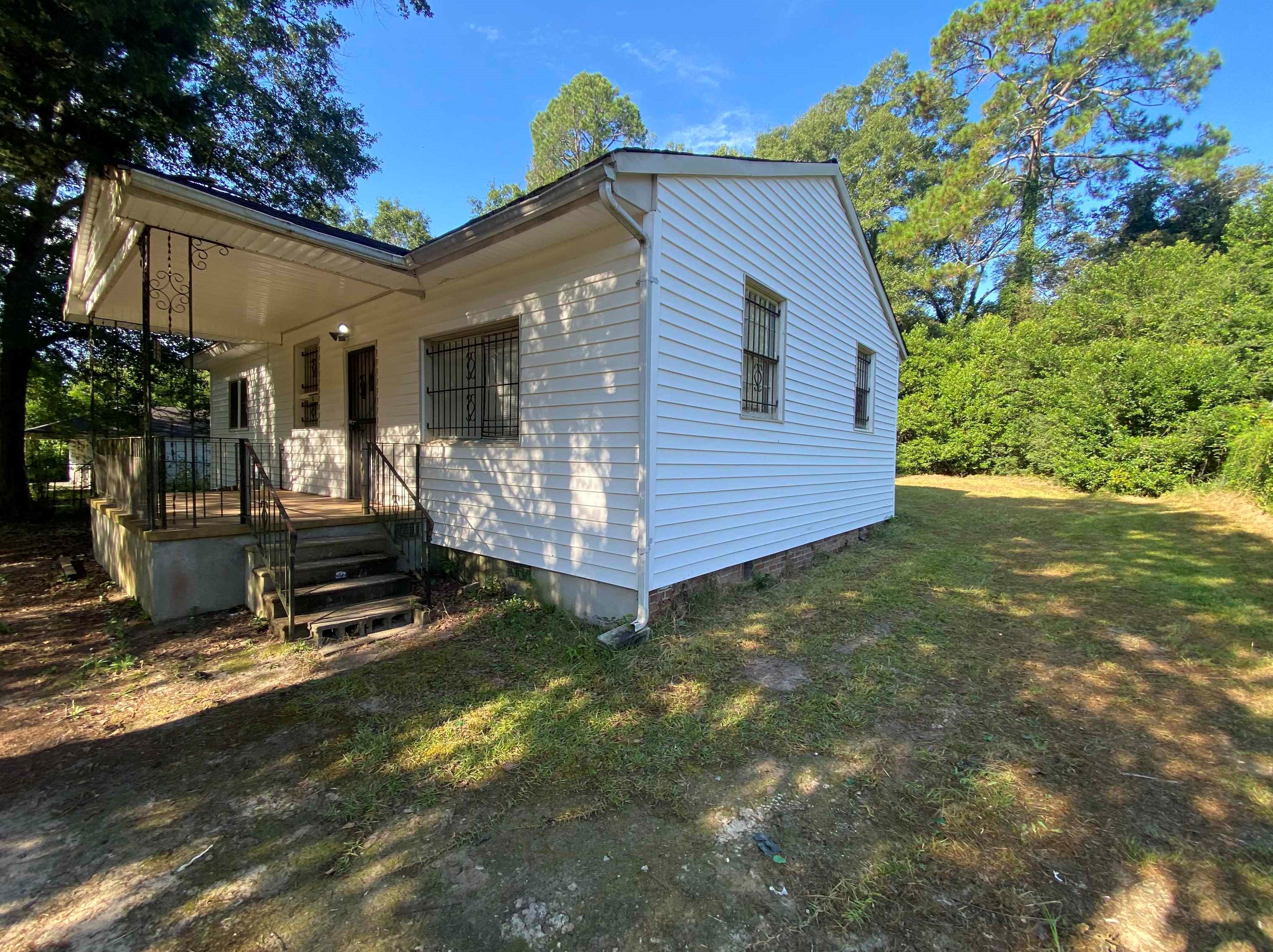 854 Trinity Pl, Macon, GA 31217-4154
