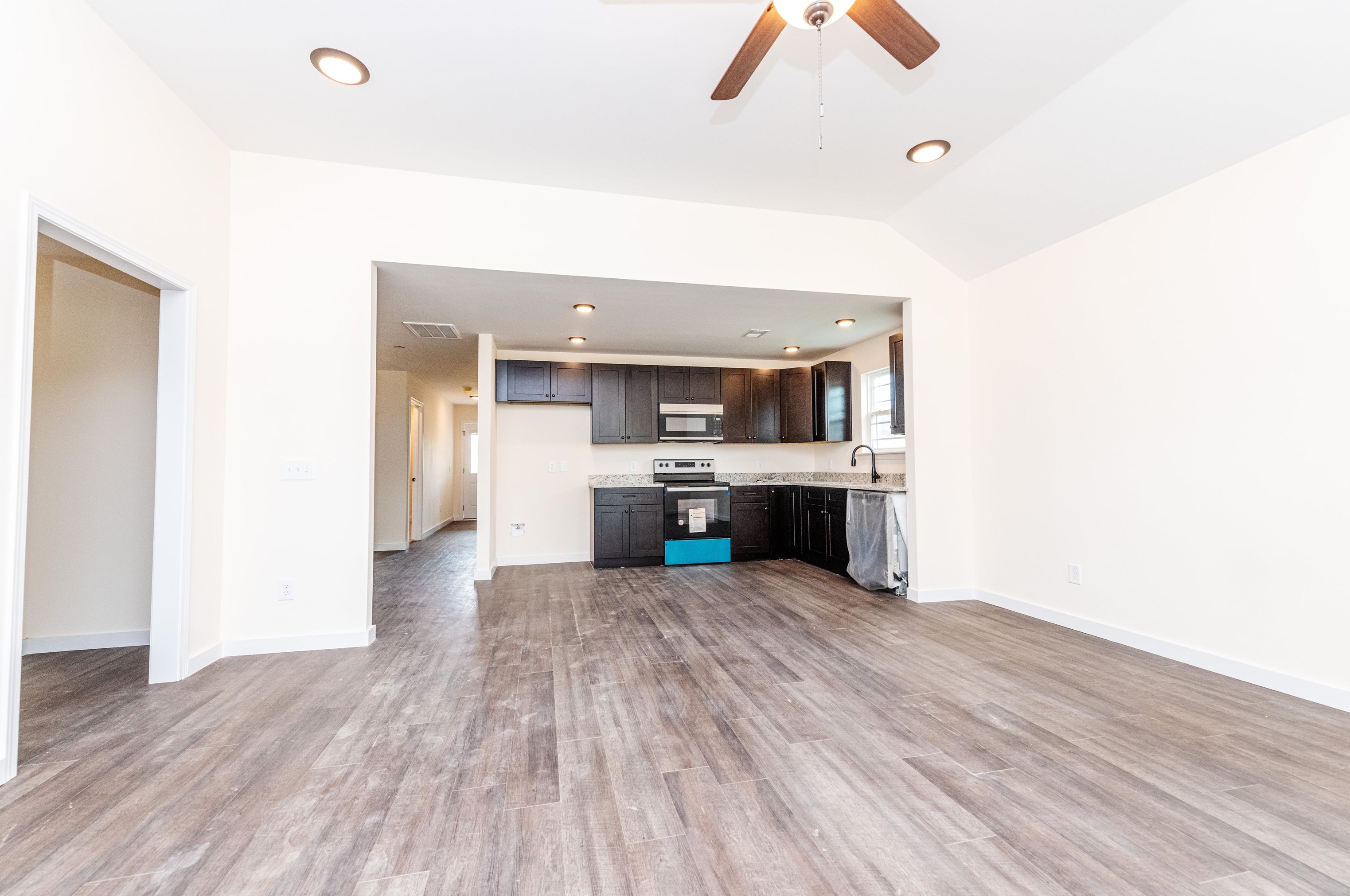 122 Hughes Dr, Warner Robins, GA 31093-7352