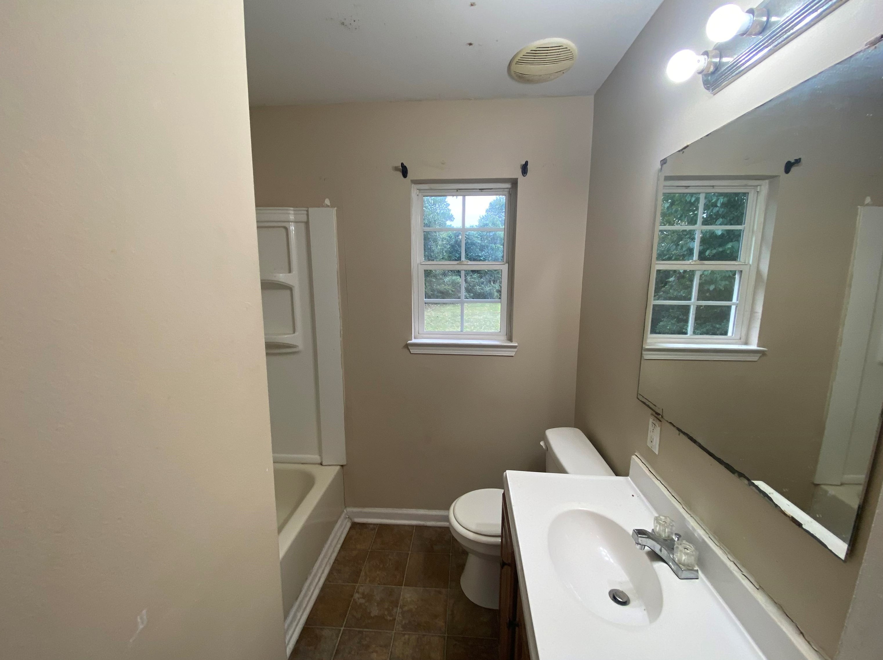 225 Evergreen St, Warner Robins GA  31093-2505 exterior