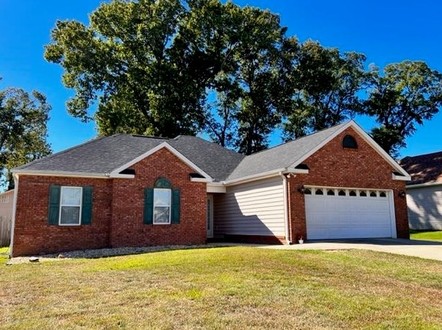607 Sark Dr, Warner Robins, GA 31088-1211