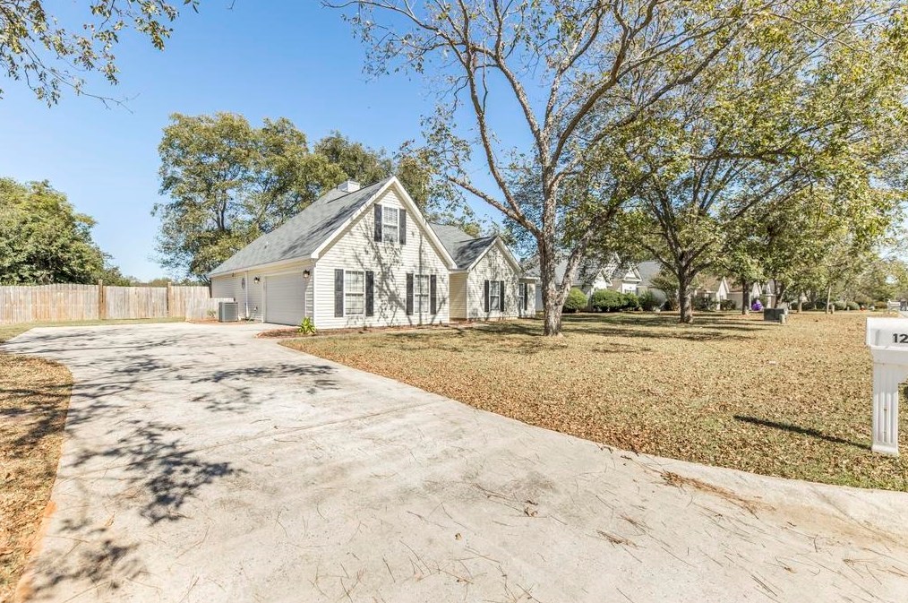 127 Grove Ln, Kathleen, GA 31047
