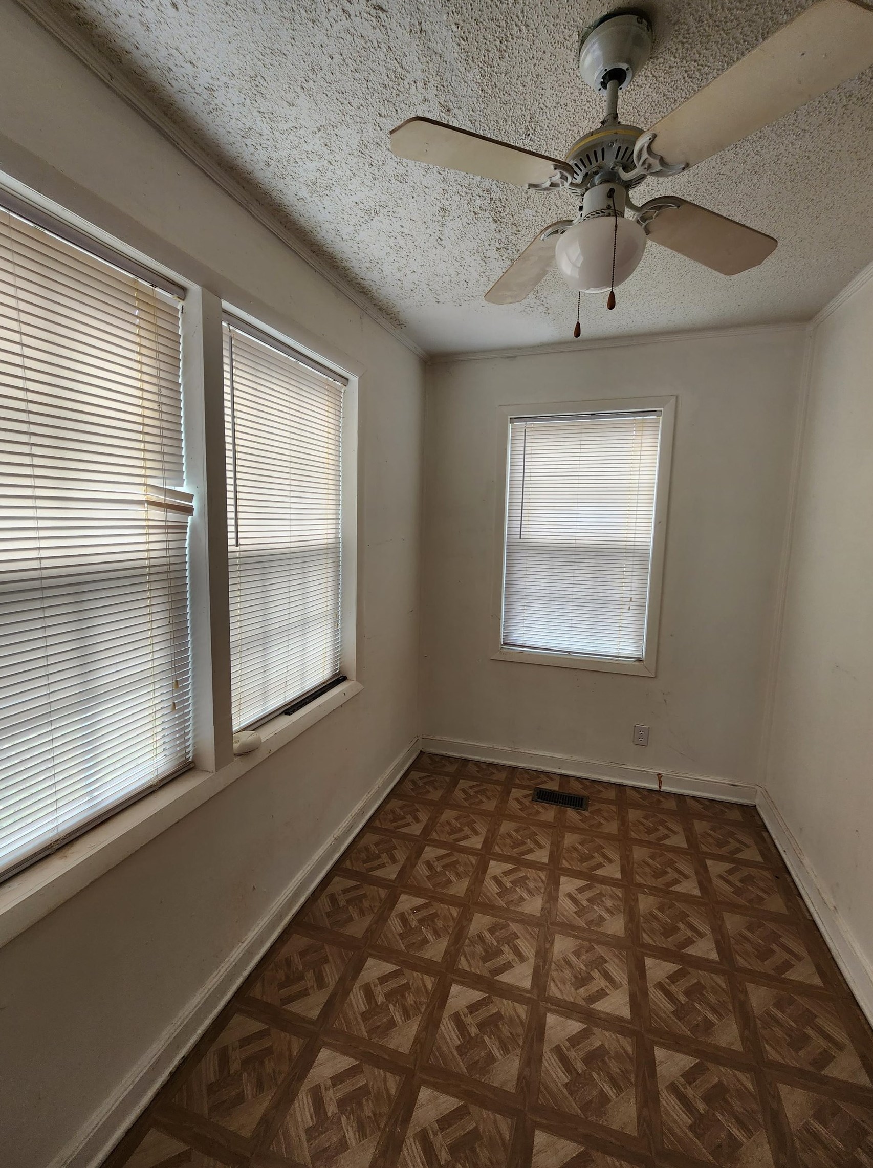 401 Thomas Blvd, Warner Robins, GA 31093