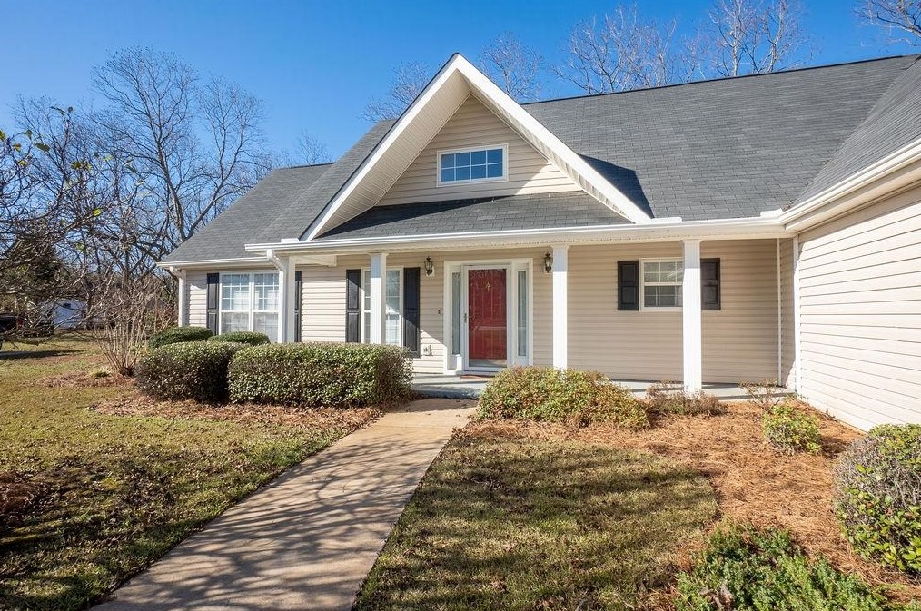 109 Grove Ln, Kathleen, GA 31047