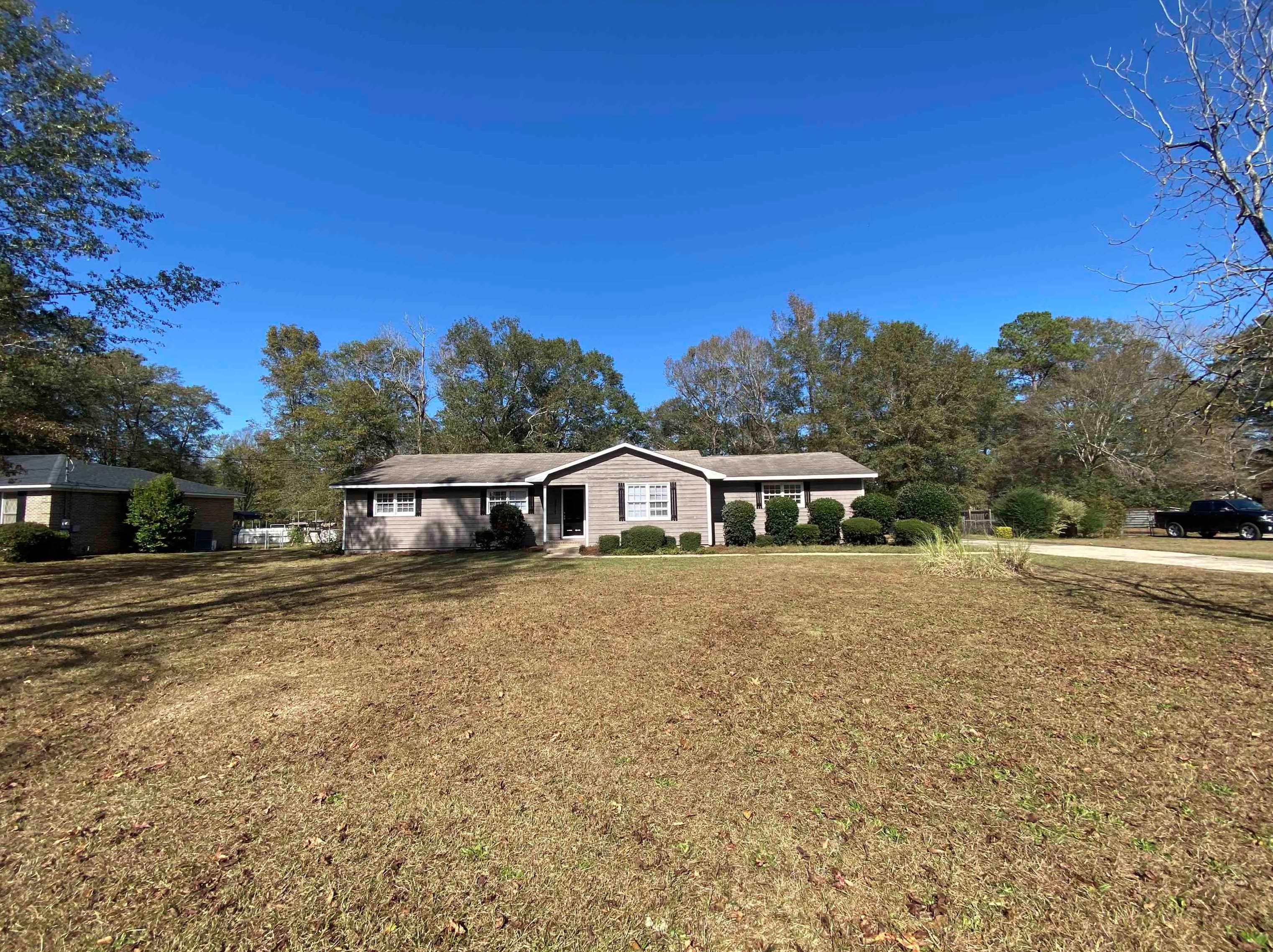 5517 Janeru Cir, Macon, GA 31216-7113