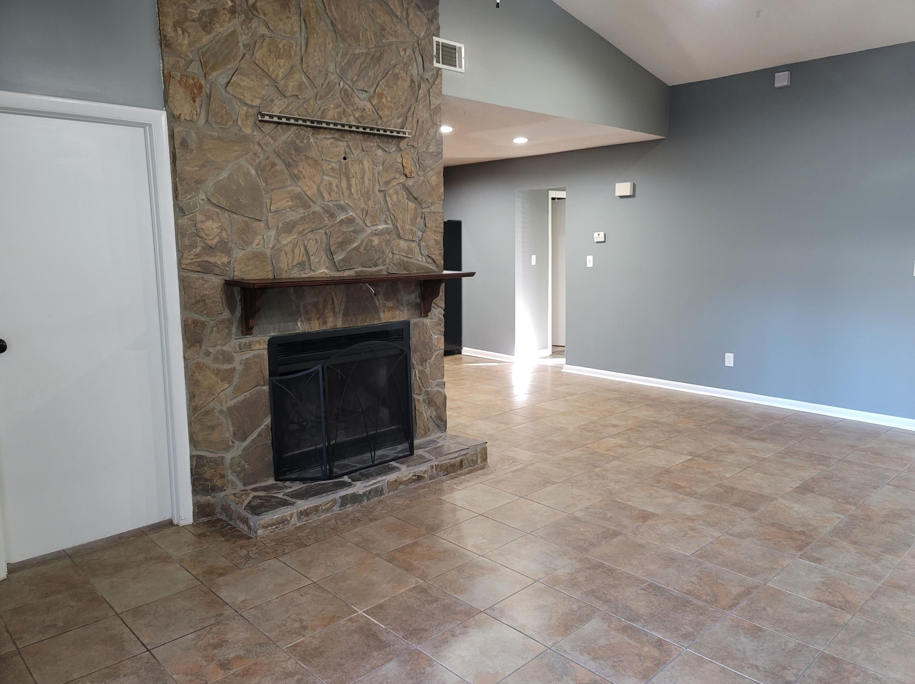 211 Somerset Dr, Warner Robins GA  31088-8114 exterior
