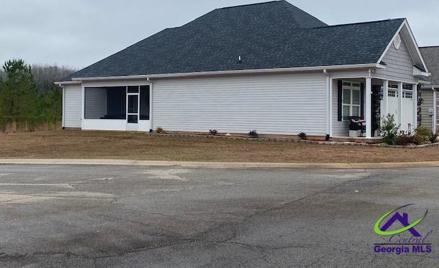 121 Fairway Oaks Dr, Perry, GA 31069
