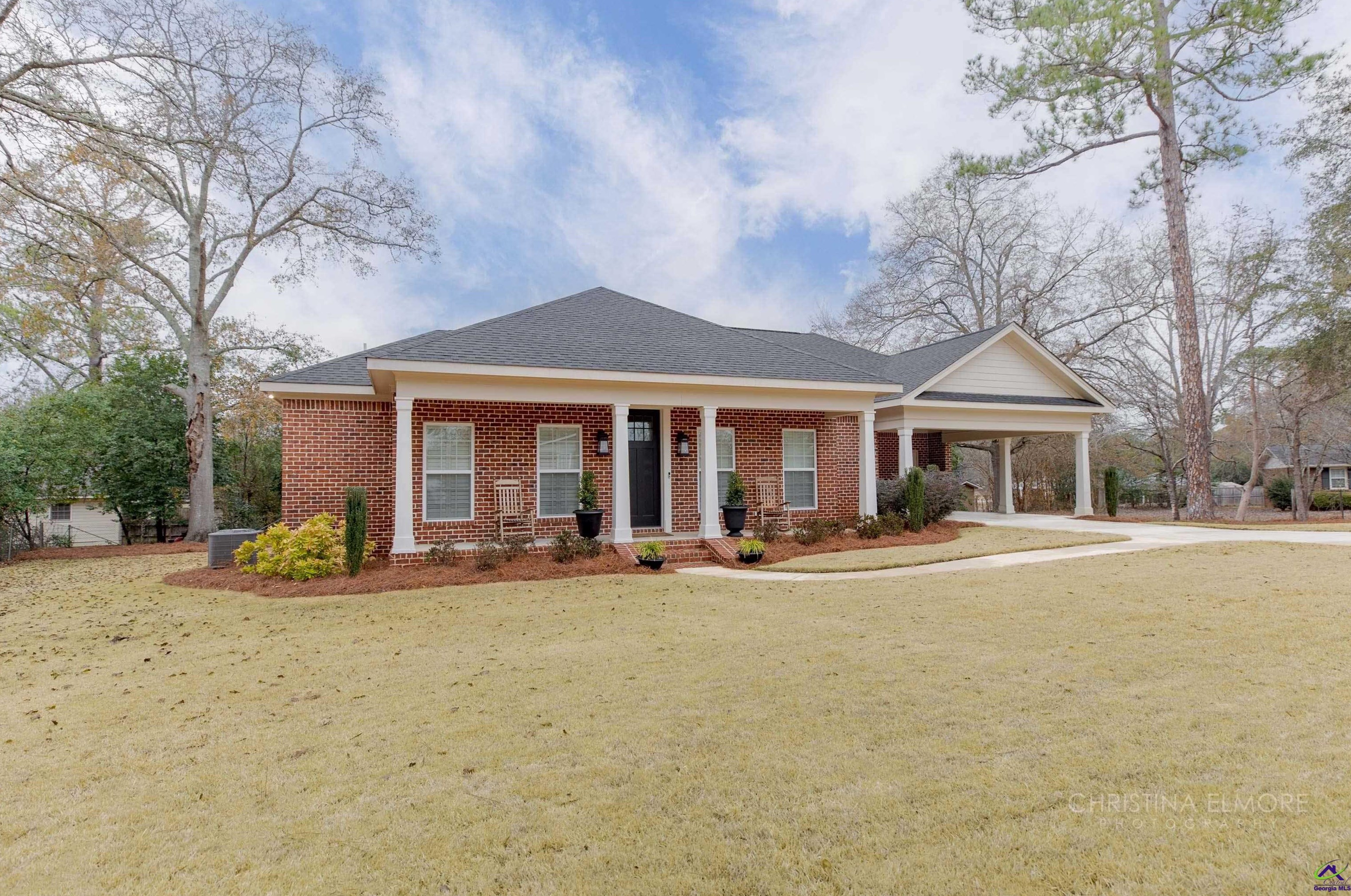 905 Ross St, Perry, GA 31069-3838