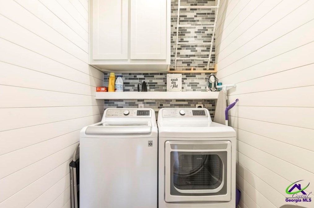 128 Huntington Pl, Macon GA  31210-4252 exterior