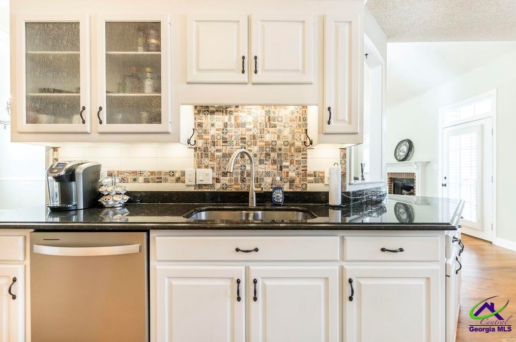 128 Huntington Pl, Macon GA  31210-4252 exterior