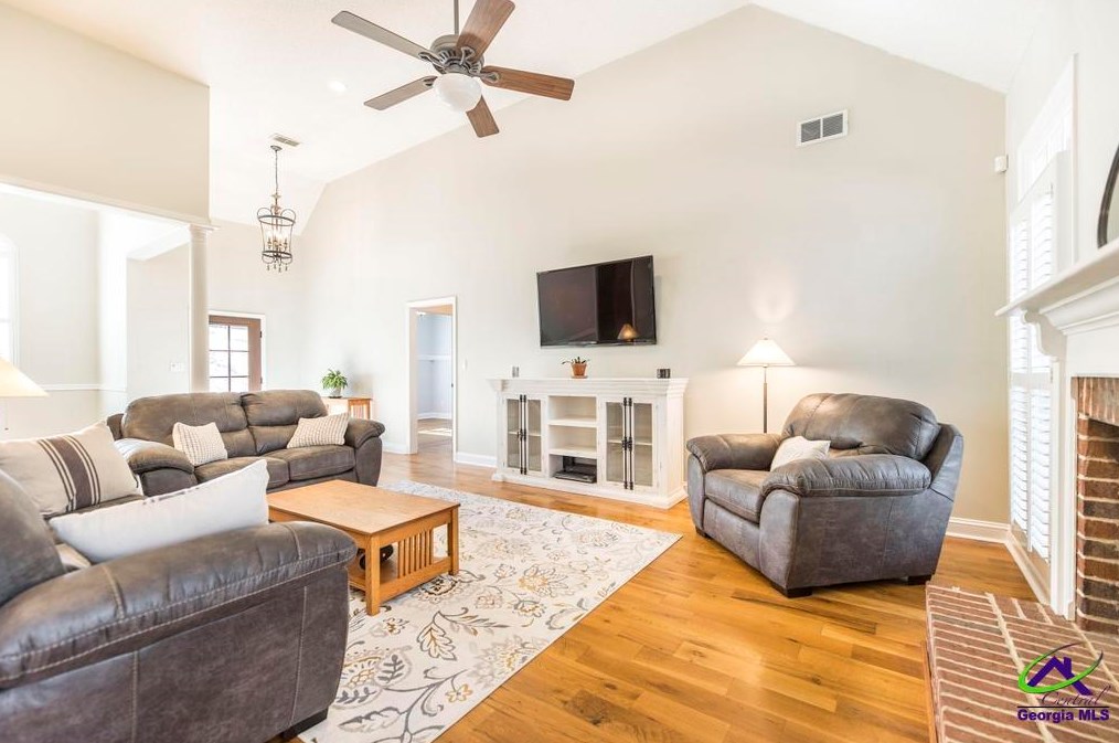 128 Huntington Pl, Macon GA  31210-4252 exterior