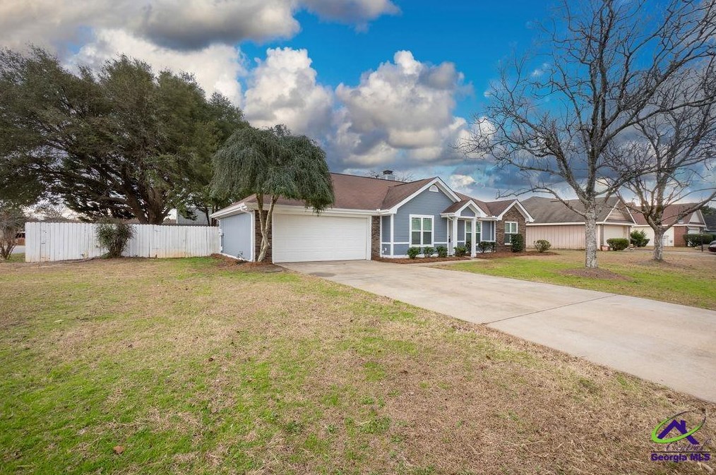 107 Molland Dr, Warner Robins, GA 31088-2006