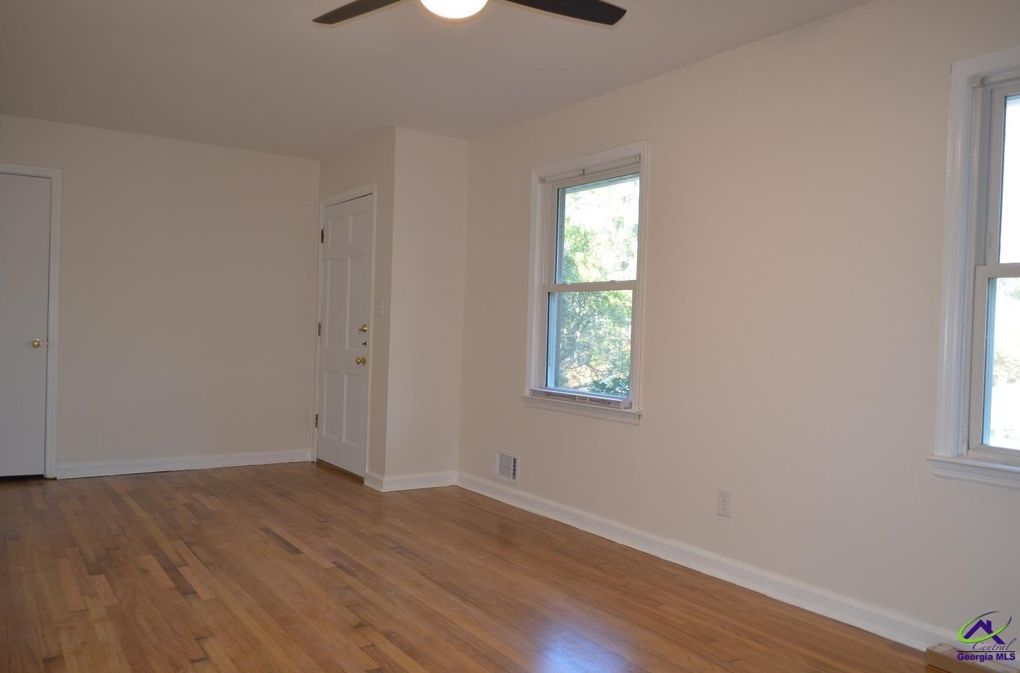 2572 Old Holton Rd, Macon, GA 31204