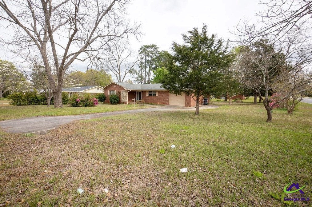 816 Forest Ave, Perry, GA 31069-3726