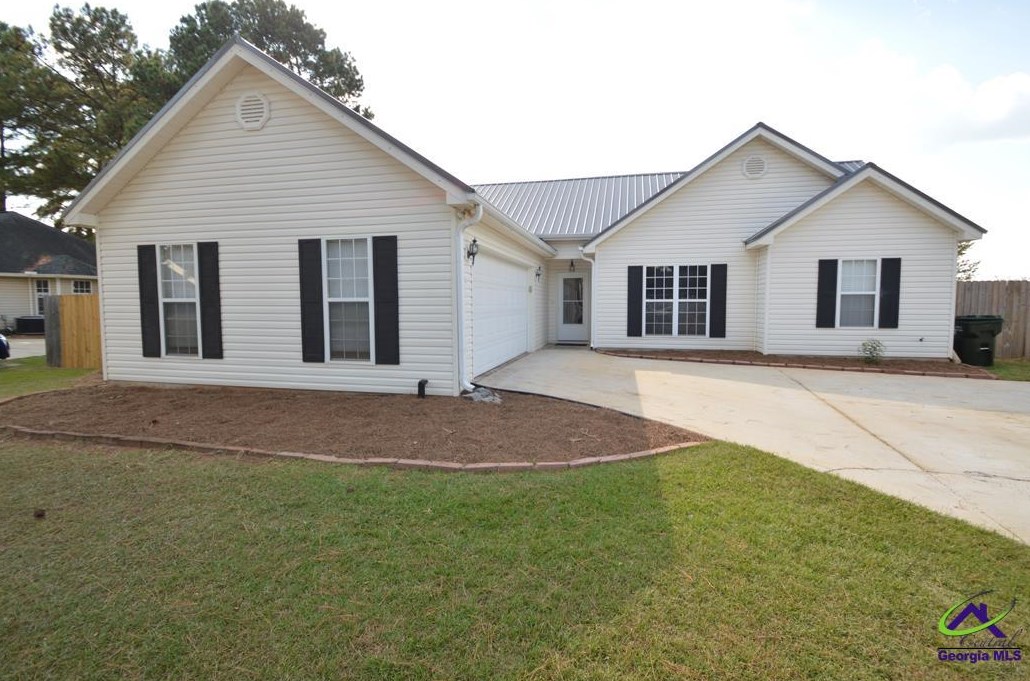 128 Carnaby St, Warner Robins, GA 31088