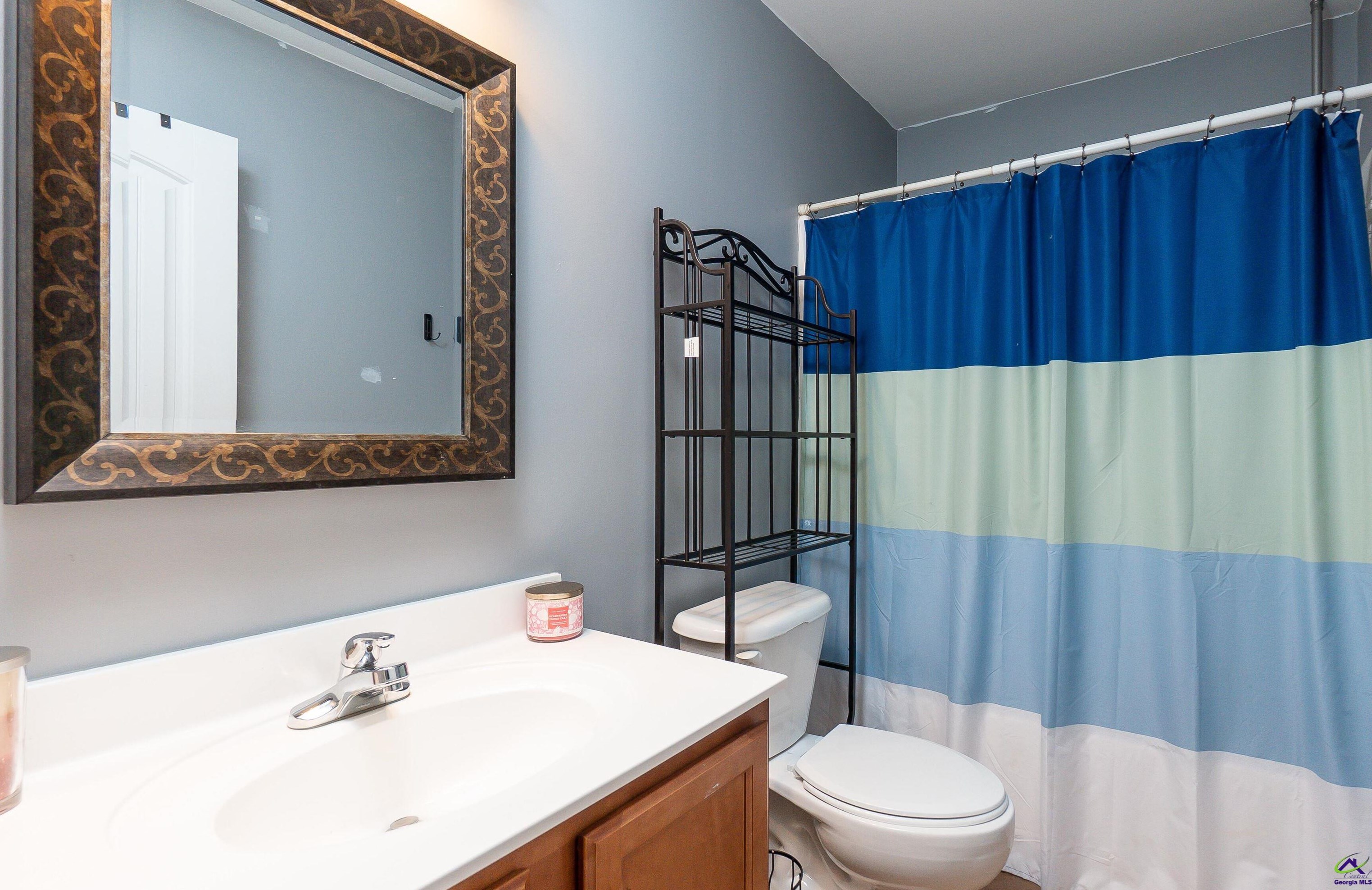 100 Shasta Dr, Perry GA  31069-8711 exterior