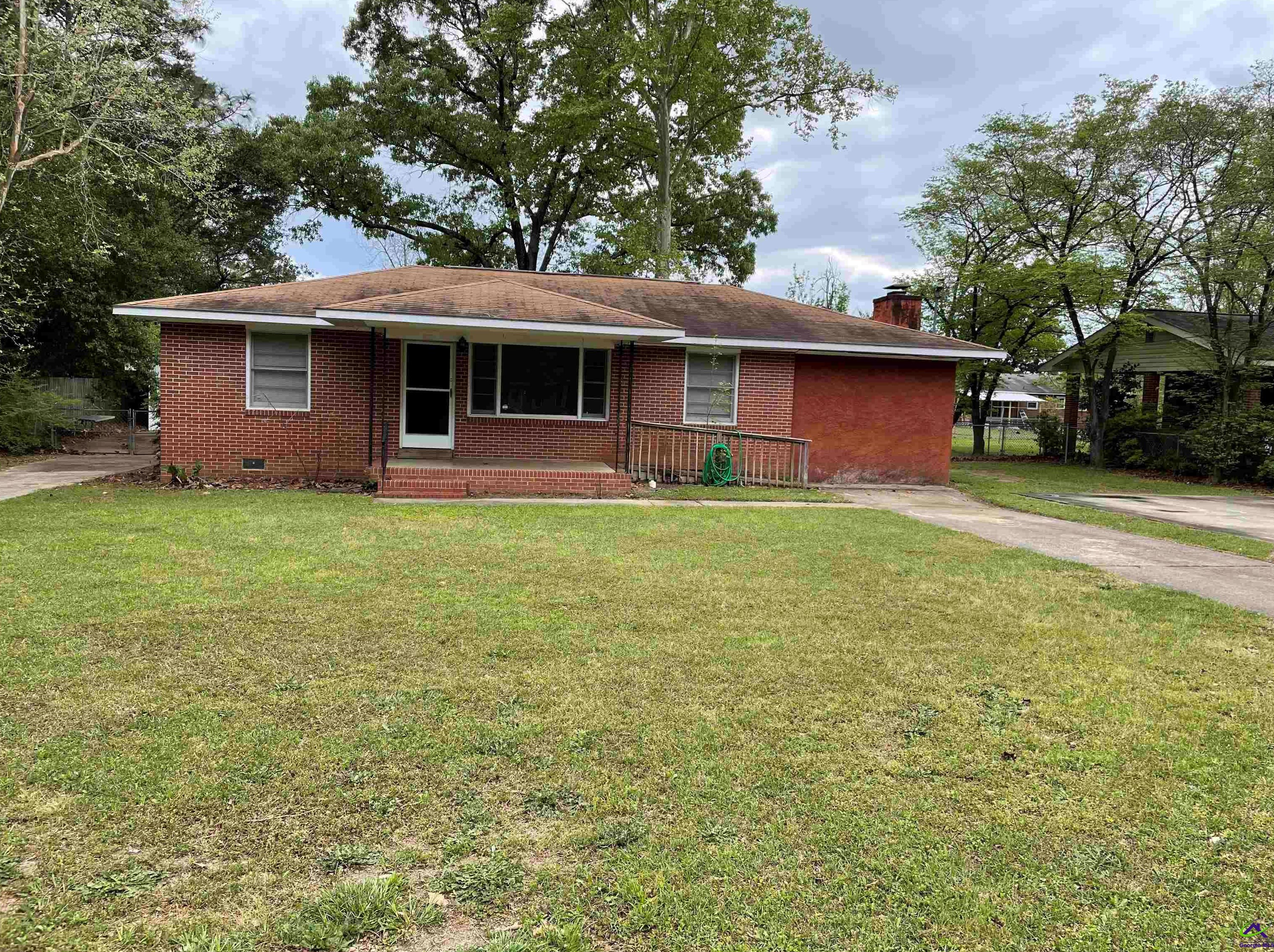 105 Sparta St, Warner Robins, GA 31088