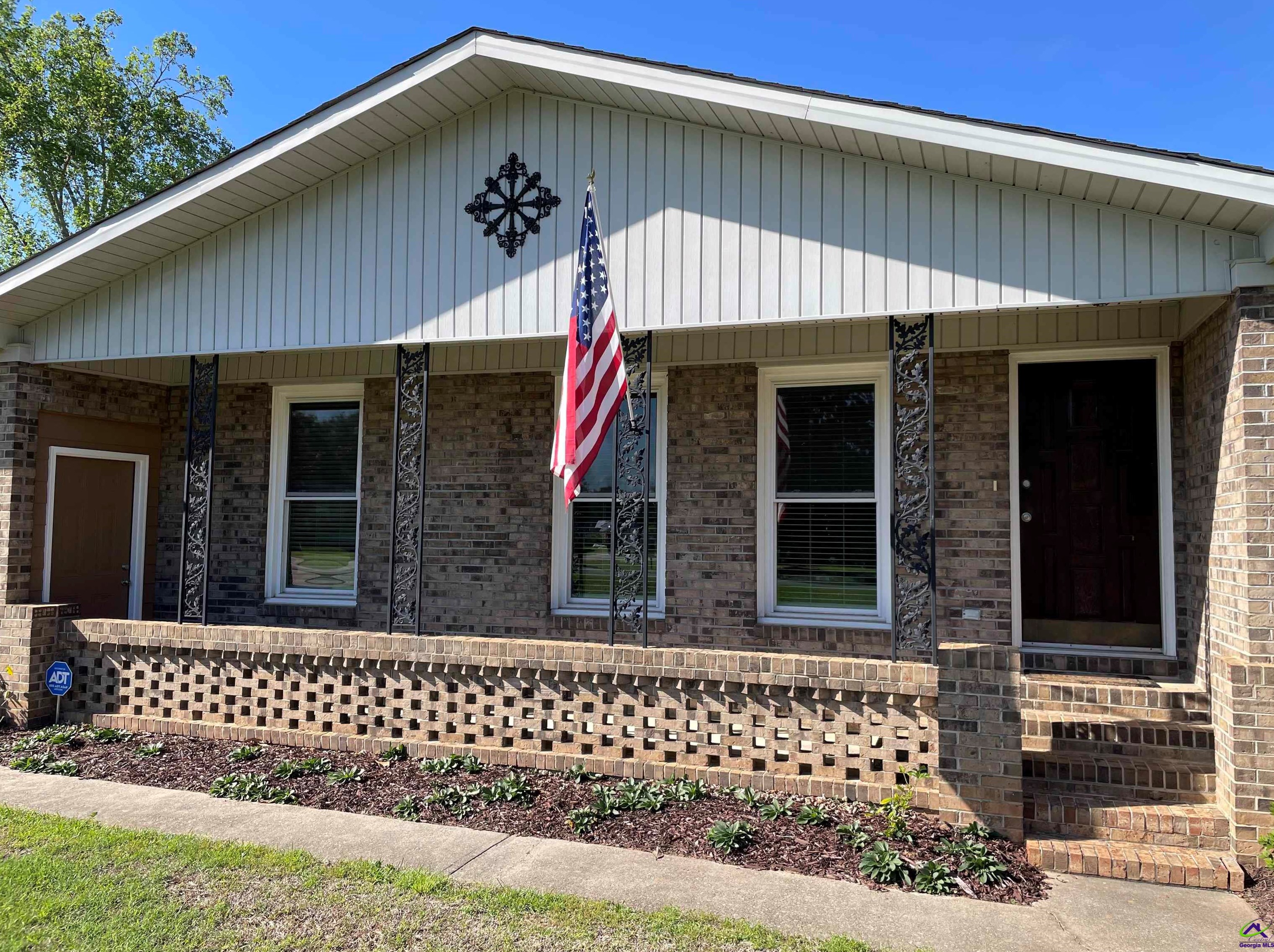 3241 Sandy Cir, Macon, GA 31216-6205