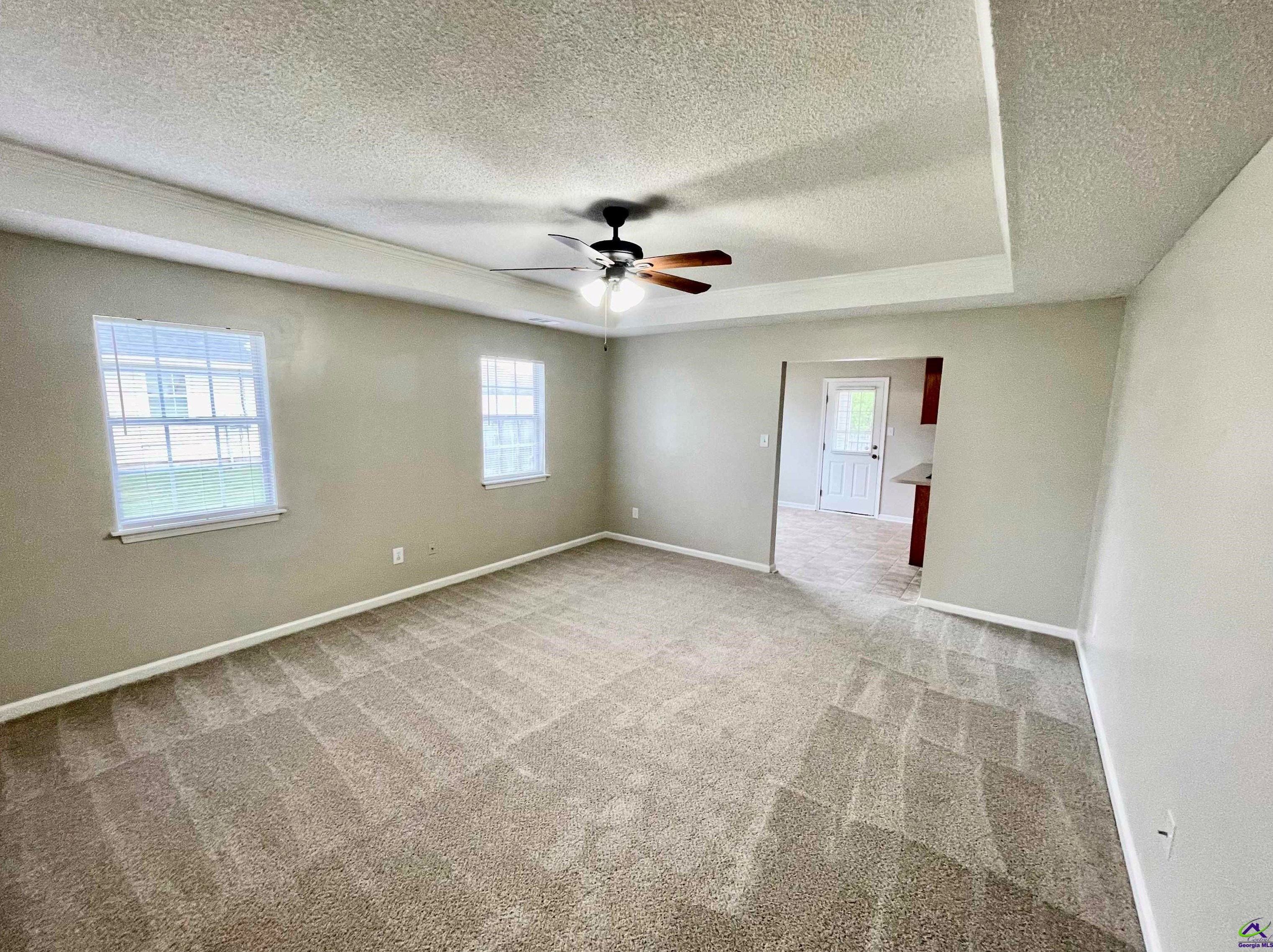 215 Haverhill Cir, Warner Robins, GA 31088