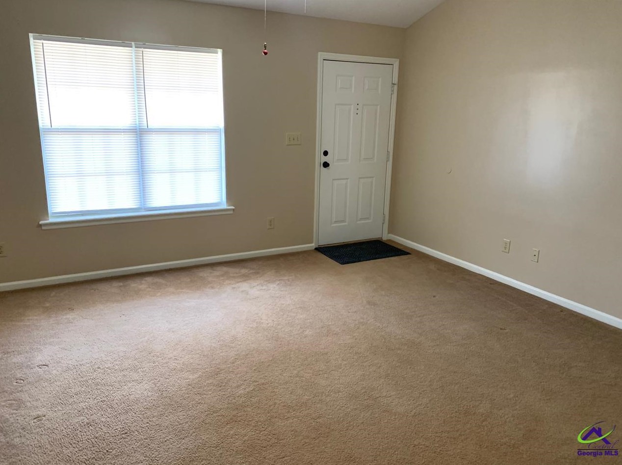 210 Addison Ln, Perry, GA 31069