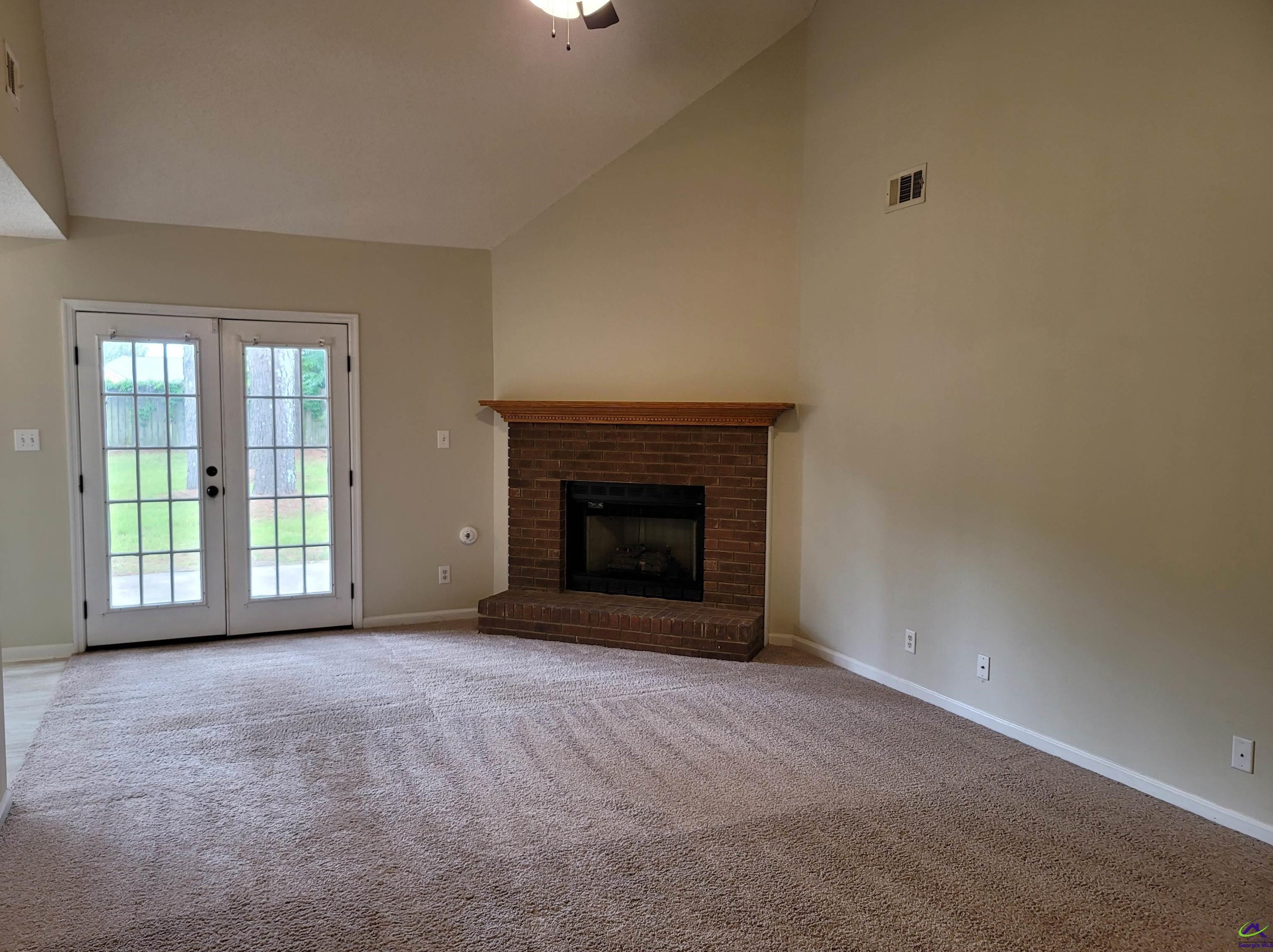 204 Park Ln, Warner Robins, GA 31093