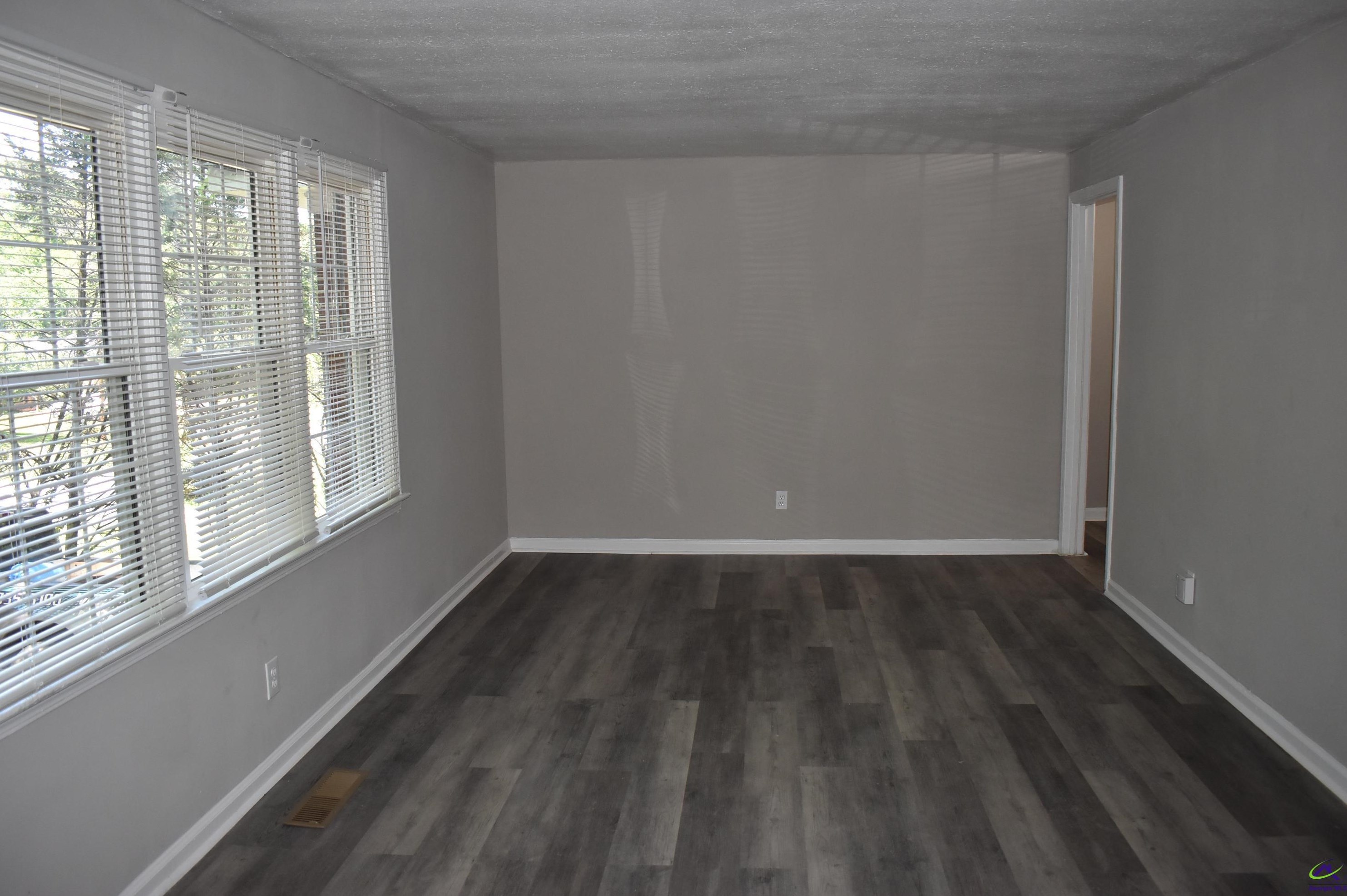 4172 Southview Dr, Macon, GA 31206-3558